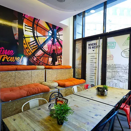 St Christopher's Inn Budget Hotel Paris - Gare du Nord-3